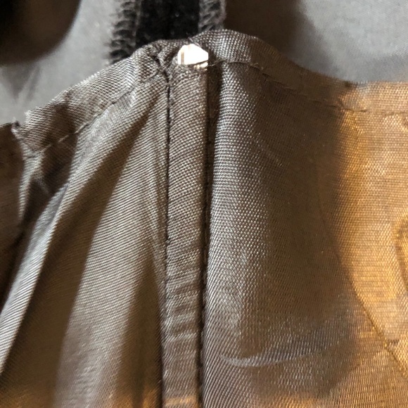 Vintage black velvet off-the-shoulder dress - Picture 6 of 6